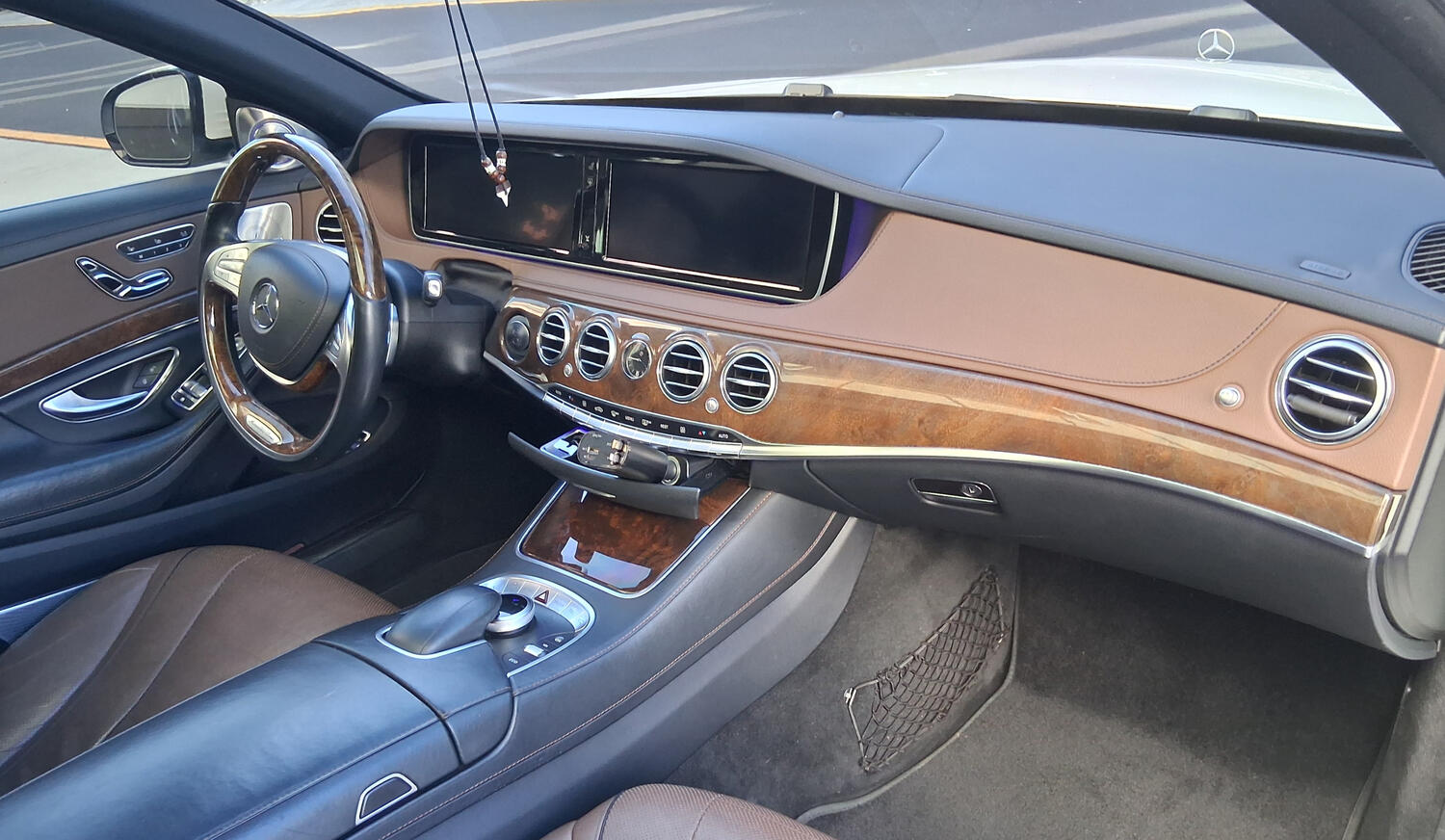 Interior of car with brown leather freshly detailed by Mikey's Mobile Detailing - Snohomish Interior of car with brown leather seats. Mobile detailing in Snohomish